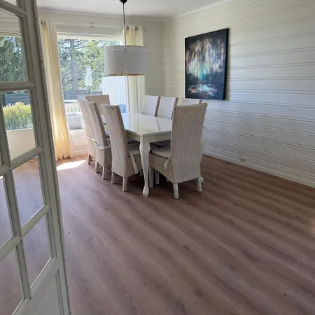 Villa Cozy Four Bedroom House Direct To Forest Close To Sea, And Amenities